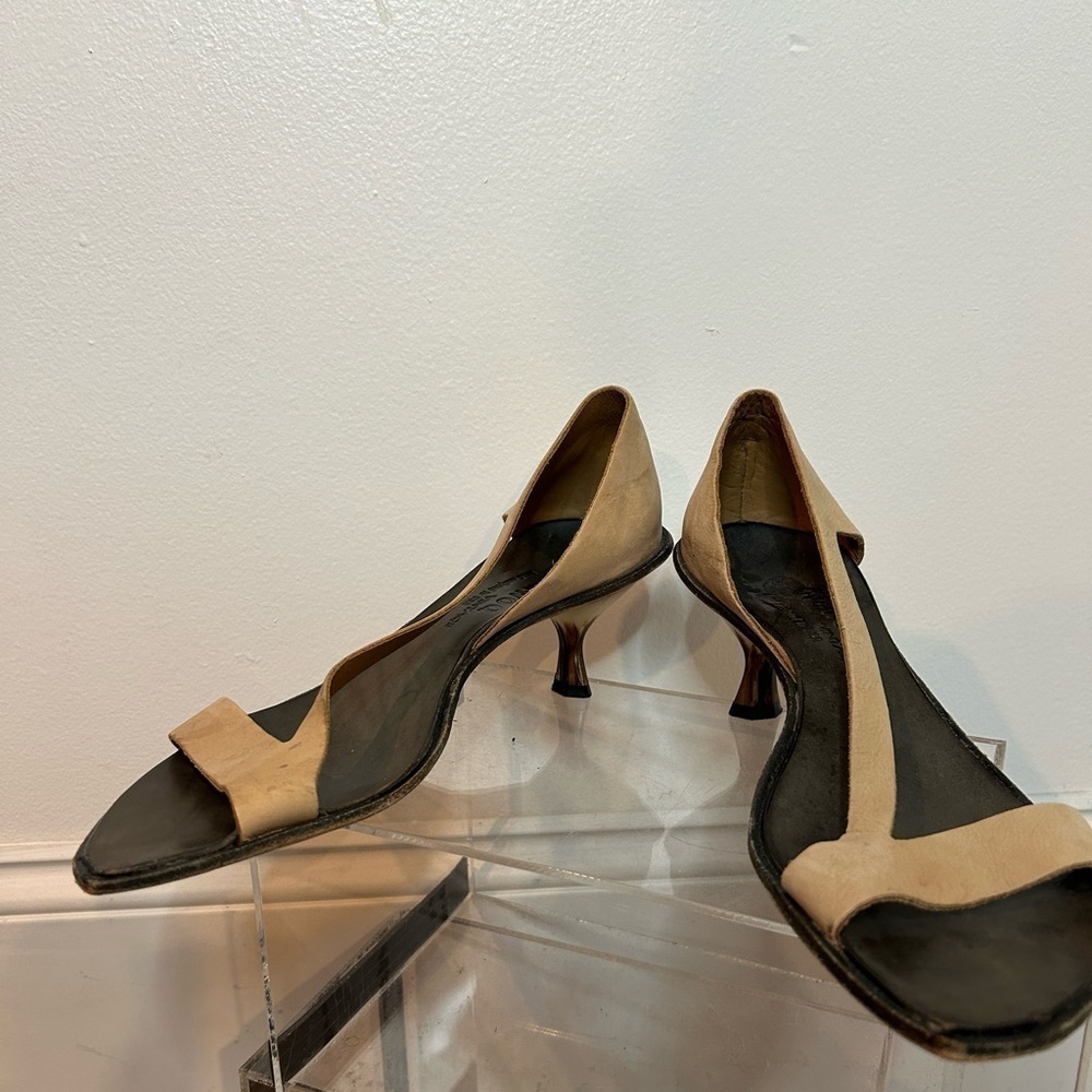 Cydwoq kitten heel size 37